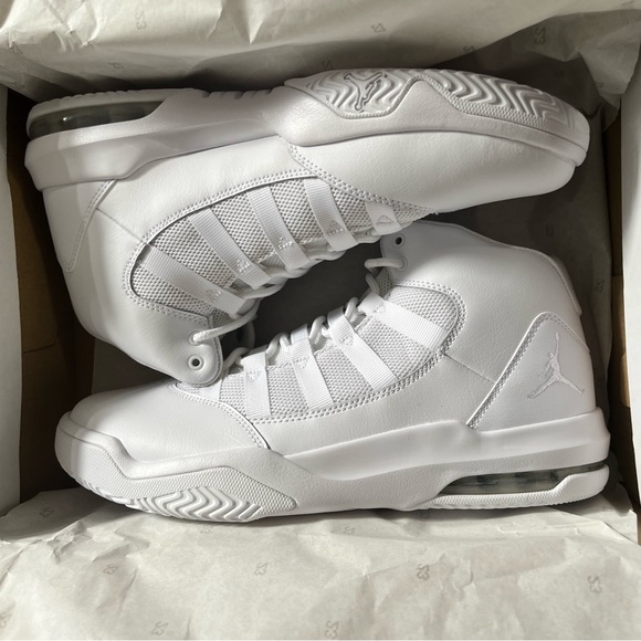 SOLD - Jordan Max Aura - Picture 2 of 5